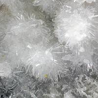 Campostriniite