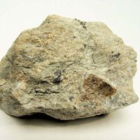 Pabstite, Tremolite