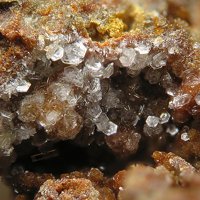 Iangreyite, Plumbogummite