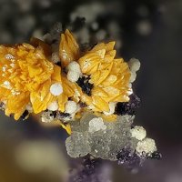 Uranosphaerite