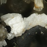 Lanthanite-(Ce)