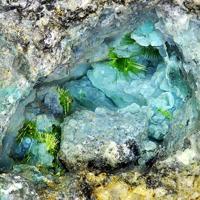 Calciopetersite, Chrysocolla