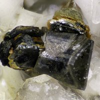 Gadolinite-(Ce), Annite, Quartz