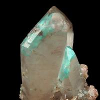 Ajoite, Quartz