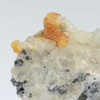 Quintinite