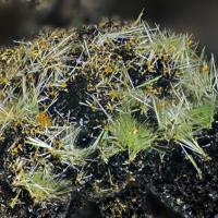 Agardite-(Ce)
