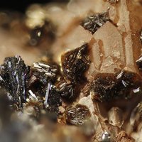 Jarosewichite, Flinkite, Cahnite