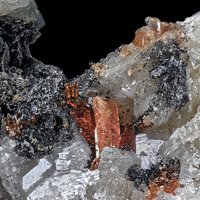 Labuntsovite-Mg
