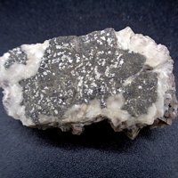 Nacrite, Dolomite