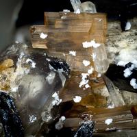 Batisite, Alumohydrocalcite