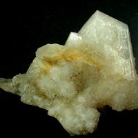 Barrerite, Quartz