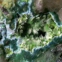 Agardite-(La), Chrysocolla, Quartz