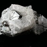 Carrollite, Calcite