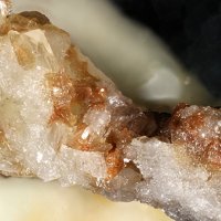 Labuntsovite-Mg