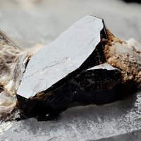 Cassiterite, Quartz