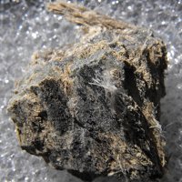 Carlosturanite, Chrysotile