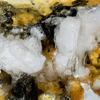 Lanthanite-(Ce)