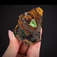 Agardite-(Ce)