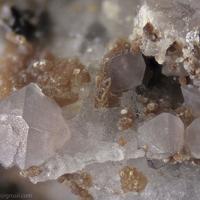 Calcioancylite-(Ce), Monazite-(Ce)