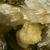 Adamsite-(Y), Franconite, Synchysite-(Ce)