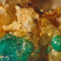 Tangdanite, Yakhontovite