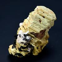 Bastnäsite-(Ce), Monazite-(La), Microcline