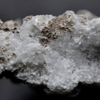 Sabinaite, Dawsonite, Albite