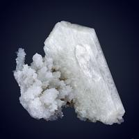 Barrerite, Quartz