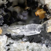 Calcite, Labuntsovite-Mn, Fluorite