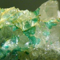 Sabelliite, Quartz