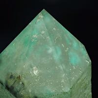 Ajoite, Quartz