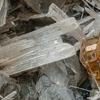 Kaliophilite, Davyne