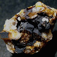 Carlhintzeite, Goethite