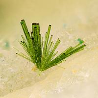 Agardite-(Ce)