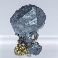 Acanthite, Dolomite, Pyrite