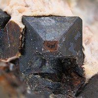 Maghemite, Anatase
