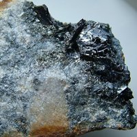 Ikunolite