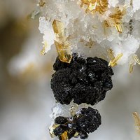 Jahnsite-(CaMnFe), Rockbridgeite