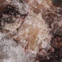 Carbokentbrooksite, Zirsilite-(Ce), Quartz