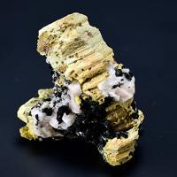 Bastnäsite-(Ce), Monazite-(La), Microcline