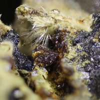 Earlshannonite, Strunzite