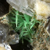 Ulrichite, Turquoise, Quartz