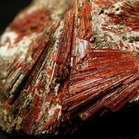 Labuntsovite-Fe