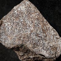 Ganomalite