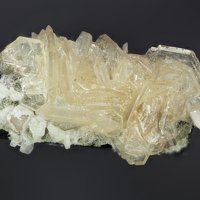 Catapleiite