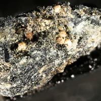 Calciohilairite, Labuntsovite-Mn