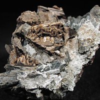 Nafertisite, Aegirine, Albite