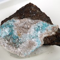 Cavansite, Calcite