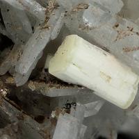 Agakhanovite-(Y), Milarite, Cleavelandite