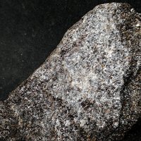 Ganomalite